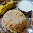 UPMA AND BANANA